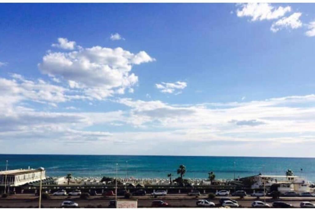Cosy Studio Flat On The Seaside Apartment ลิโด ดิ ออสเตีย ภายนอก รูปภาพ